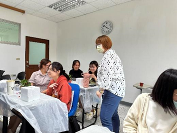 112.11.01「園藝治療之瓶中花園-微景觀生態瓶」