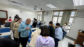 112.11.01「神奇綠手指～苔球的療癒術」