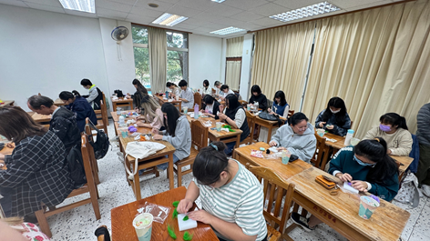 112.11.22「身心照顧的訣竅–羊毛氈創作活動」